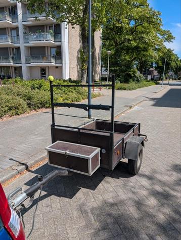 Aanhanger Enkelasser Witte Kenteken beschikbaar voor biedingen