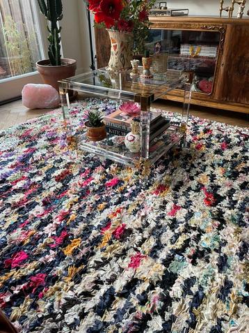 Vintage Marokkaans Boucherouite vloerkleed / Berber kleed beschikbaar voor biedingen