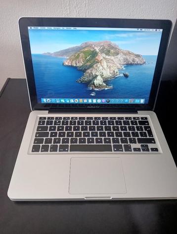 Macbook Pro TE KOOP beschikbaar voor biedingen