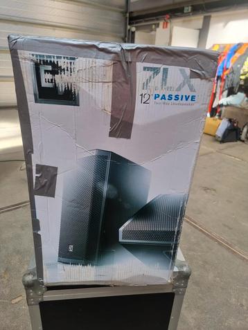 EV Passive 12 inch ZLX  beschikbaar voor biedingen