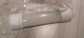  LED lamp V-TAC VT-8-20 – 20W – nieuw met montagekit beschikbaar voor biedingen