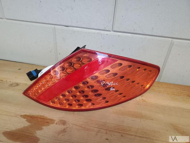 Peugeot 307 cc cabrio achterlicht rechts op de auto €150 R3, Auto-onderdelen, Verlichting, Peugeot, Gebruikt, Ophalen of Verzenden