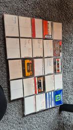 22 zelf opgenomen en lege cassettes en. 2 headcleaner, Ophalen of Verzenden, Gebruikt