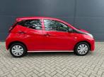 Toyota Aygo 1.0 VVT-i x-fun/Airco/cruise/bluetooth/AUX/1STE, Voorwielaandrijving, Gebruikt, Euro 6, 4 stoelen