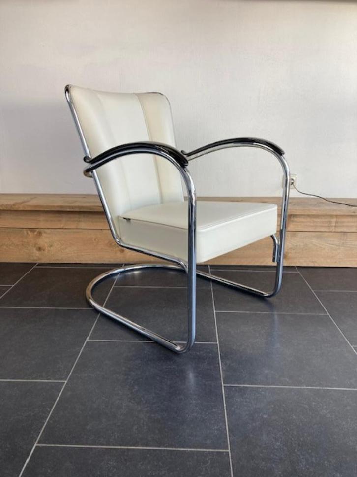 2 Gispen 412S fauteuils, wit leder, Huis en Inrichting, Fauteuils, Zo goed als nieuw, Leer, Metaal, 50 tot 75 cm, 75 tot 100 cm