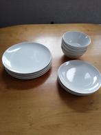 Service  wit 5 delig, Huis en Inrichting, Keuken | Servies, Ophalen, Zo goed als nieuw, Bord(en), Effen