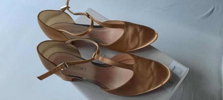 RAINBOW, prachtige schoenen, Kleding | Dames, Schoenen, Zo goed als nieuw, Schoenen met lage hakken, Overige kleuren, Ophalen of Verzenden