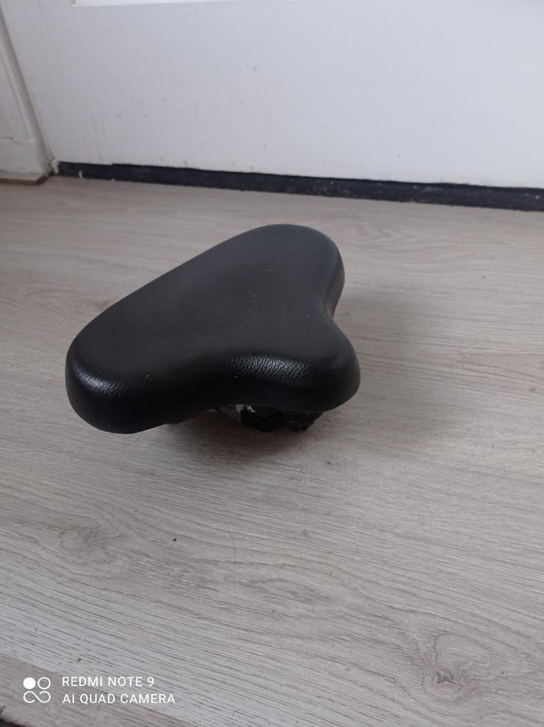 Lepper fiets zadel, Fietsen en Brommers, Fietsonderdelen, Ophalen of Verzenden, Algemeen, Zadel