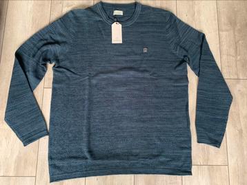 Gave nieuwe donker blauwe trui van Dstrezzed (Maat 2XL) beschikbaar voor biedingen
