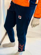 Spoerkleding casual broek sportbroek joggingbroek Fila M, Kleding | Heren, Sportkleding, Wandelen of Outdoor, Ophalen of Verzenden