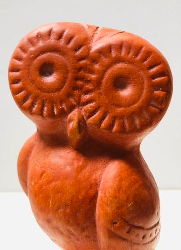 Mooi keramieken uitje, handgemaakt, terracottakleurig beschikbaar voor biedingen
