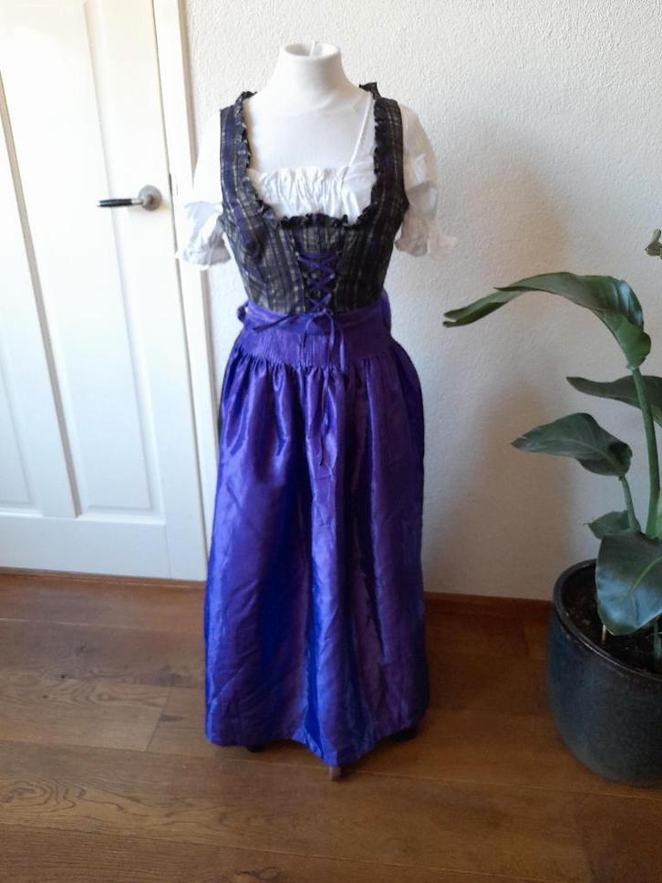 Verkleedkleren: mooie lange Dirndl mt 36 met bloes en schort, Kleding | Dames, Carnavalskleding en Feestkleding, Gedragen, Kleding