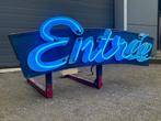Entree neon reclame lichtbak, Verzamelen, Merken en Reclamevoorwerpen, Ophalen, Zo goed als nieuw, Lichtbak of (neon) lamp