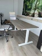 Ergonomisch bureau, in hoogte verstelbaar, Huis en Inrichting, Bureaus, Ophalen of Verzenden, In hoogte verstelbaar, Zo goed als nieuw