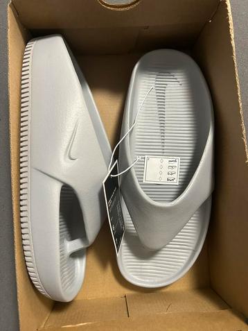 Nike slippers 38 calm flip flop wolf grey beschikbaar voor biedingen