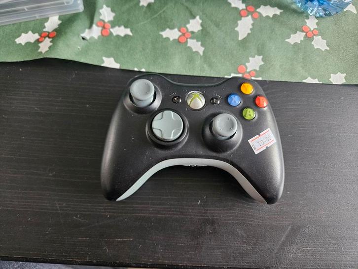Xbox 360 zwarte Controller - Nieuwe pookjes, Spelcomputers en Games, Spelcomputers | Xbox | Accessoires, Zo goed als nieuw, Xbox 360