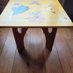 Bijna gratis: kindertafel winnie de pooh, Kinderen en Baby's, Kinderkamer | Tafels en Stoelen, Ophalen, Gebruikt, Tafel(s)