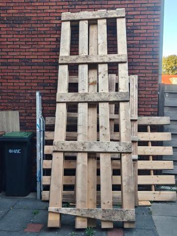 Pallets 3 stuks  beschikbaar voor biedingen