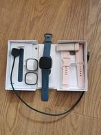 Fitbit Versa 4 + Accessoires - Goede Staat, Ophalen, Gebruikt, Zwart, Android
