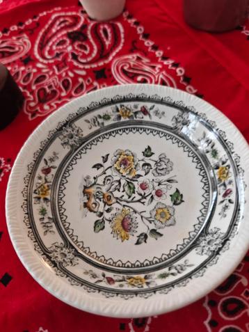 Vintage Aardewerk Bord met Bloemenmotief beschikbaar voor biedingen