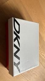 DKNY Fuchsia Gymp Mesh 37, Kleding | Dames, Schoenen, DKNY, Ophalen of Verzenden, Roze, Sneakers of Gympen
