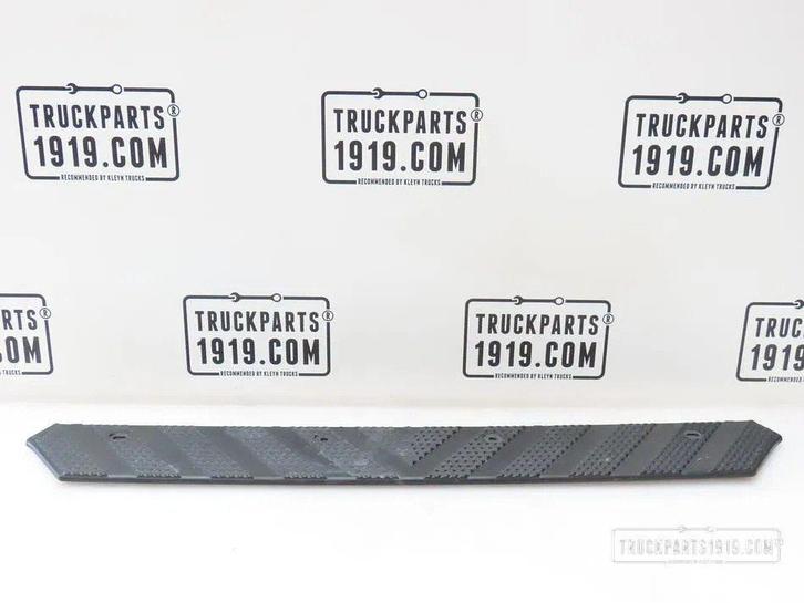 Mercedes-Benz Body & Chassis Parts Treeplank bumper MB MP4, Auto-onderdelen, Vrachtwagen-onderdelen, Mercedes-Benz, Carrosserie en Plaatwerk