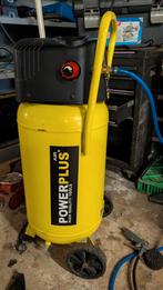 Powerplus POWX1750 Compressor + Nieuwe Slang, Doe-het-zelf en Verbouw, Compressors, Ophalen, Gebruikt, 6 tot 10 bar, 25 tot 100 liter