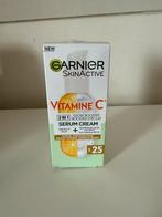 Garnier Skinactive Vitamine C 2 in 1 Serum Cream SPF25, Ophalen of Verzenden, Nieuw, Gehele gezicht, Verzorging
