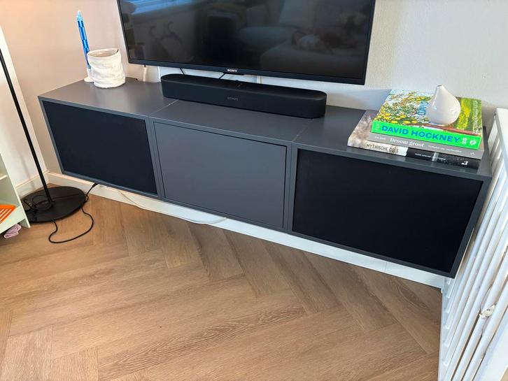Bolia Zwevend TV Meubel - Modern Design, Huis en Inrichting, Kasten | Televisiemeubels, Zo goed als nieuw, Minder dan 100 cm, 150 tot 200 cm