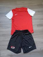 Nike sportsetje rood shirt en AZ broekje maat XL, Kleding | Heren, Sportkleding, Algemeen, Ophalen of Verzenden, Maat 56/58 (XL)