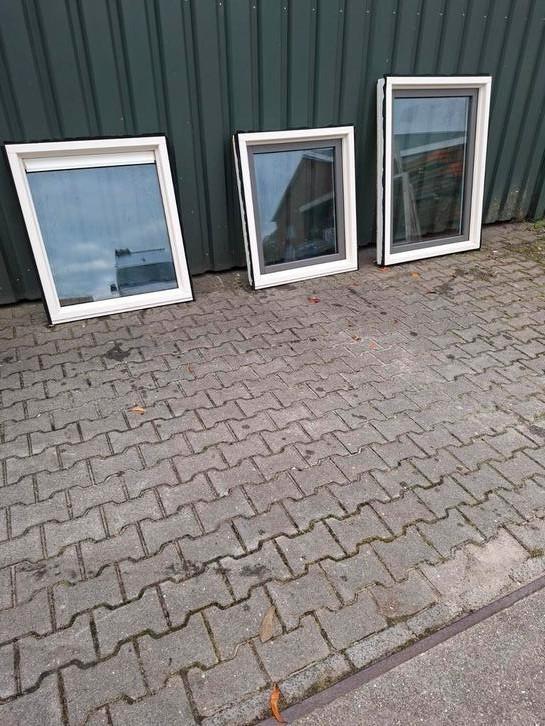 Te koop meerdere kunststof kozijnen., Doe-het-zelf en Verbouw, Kozijnen en Schuifpuien, Zo goed als nieuw, Raamkozijn, Kunststof