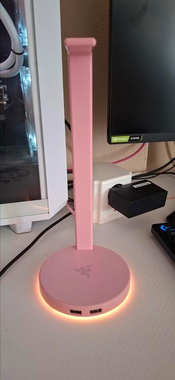 Mooie Roze Razer Headset Base Station met USB aansluiting beschikbaar voor biedingen