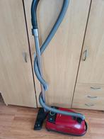 Miele Stofzuiger. In nette staat Sterke motor, zuigkracht, Witgoed en Apparatuur, Stofzuigers, Gebruikt, Stofzuiger, 1600 tot 2000 watt