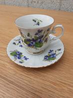 Kop en schotel Royal China, Verzamelen, Ophalen of Verzenden, Zo goed als nieuw, Porselein, Kop en/of schotel