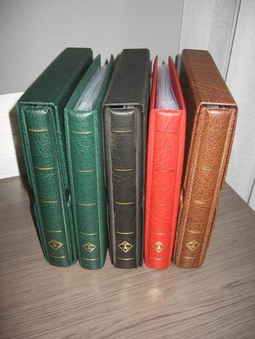 5 Leuchtturm albums voor postzegelmapjes. beschikbaar voor biedingen