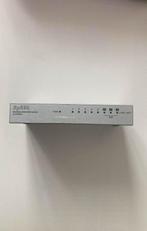 Voor de liefhebber: ZyXEL Desktop Ethernet Switch, Computers en Software, Netwerk switches, Ophalen of Verzenden, Zo goed als nieuw
