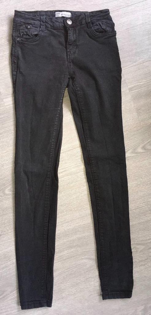 BERSHKA Mooie zwarte broek jeans , maat 34, Kleding | Dames, Spijkerbroeken en Jeans, Gedragen, W27 (confectie 34) of kleiner