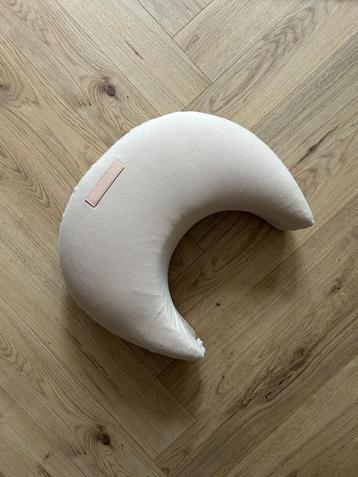 Nursing pillow Butterr beschikbaar voor biedingen