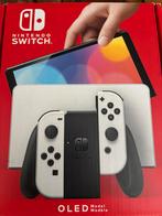 Switch Oled met extra’s te koop, Ophalen of Verzenden, Zo goed als nieuw, Met 2 controllers, Switch OLED