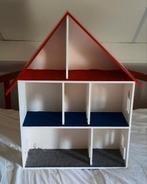 Groot handgemaakt houten poppenhuis met enkele meubeltjes, Ophalen, Zo goed als nieuw