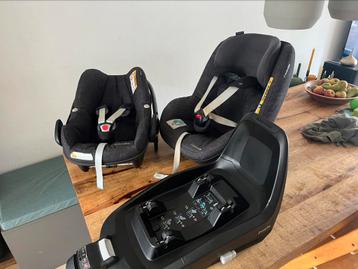 Maxi Cosi 2WayFix (Isofix) / Pebble Plus / 2way PEARL beschikbaar voor biedingen