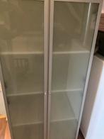 TEAB: Ikea kast met vakken en Bonde glasdeuren (melkglas), Huis en Inrichting, Ophalen, Overige materialen, 50 tot 100 cm, 25 tot 50 cm