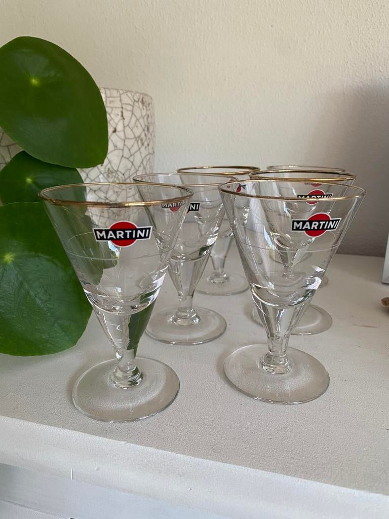 6 Martini glazen en 2 Moezel glazen Vintage, Ophalen