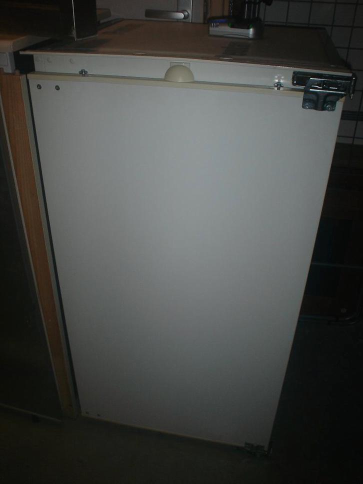 koelkast Siemens type inbouw deur op deur 102 hoog  75 euro, Witgoed en Apparatuur, Koelkasten en IJskasten, Gebruikt, Zonder vriesvak