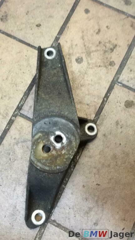 Motorsteun links BMW 5 serie E39 M57 25D 30D 22111096079, Auto-onderdelen, Motor en Toebehoren, BMW, Gebruikt, Ophalen of Verzenden