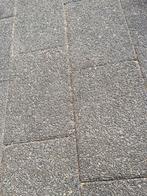 Gratis tegels spoedig afhalen!, Tuin en Terras, Tegels en Klinkers, Ophalen, Gebruikt, 10 m² of meer, Beton