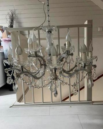 T.E.A.B. Mooie kroonluchter van glas doorsnede 75cm 10-arms beschikbaar voor biedingen