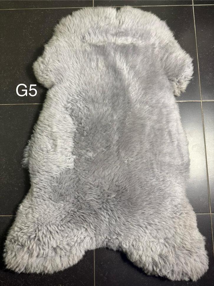 Grijze Schapenvachten!, Huis en Inrichting, Woonaccessoires | Plaids en Woondekens, Nieuw, Ophalen of Verzenden