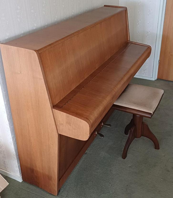 Lindbergh piano GRATIS, Muziek en Instrumenten, Piano's, Gebruikt, Ophalen