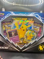 Pikachu V Box - Nieuw!, Hobby en Vrije tijd, Verzamelkaartspellen | Pokémon, Ophalen of Verzenden, Nieuw, Boosterbox, Foil